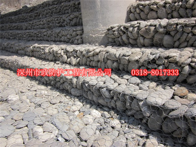 格賓網(wǎng)應(yīng)用橋梁、橋墩及橋梁扶垛斜面上有效防止被沖涮